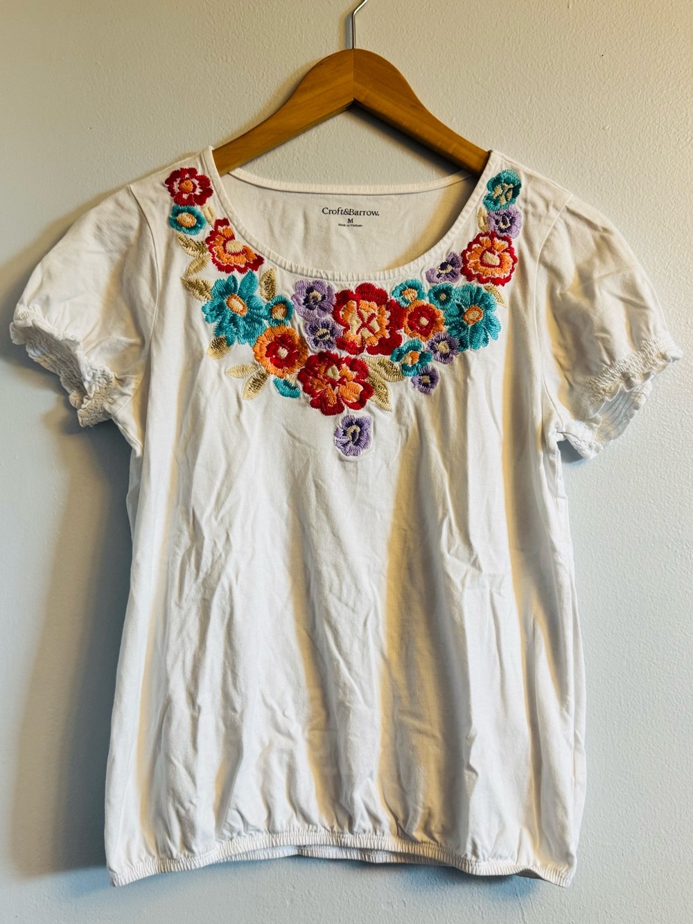 Croft & Barrow Embroidered Floral Modal Blend Puff Sleeve Cottagecore Tee Sz M
